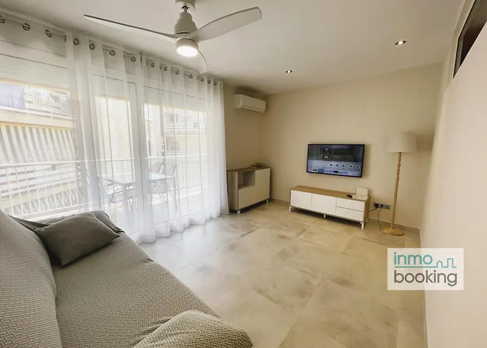 Inmobooking Lerimar サロウ