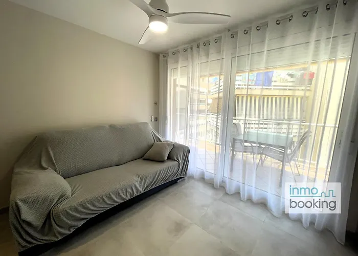 Inmobooking Lerimar * サロウ